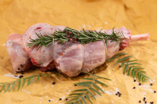Coscia di Agnello alle Erbe cic carni